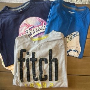 Boys bundle Tshirt , L